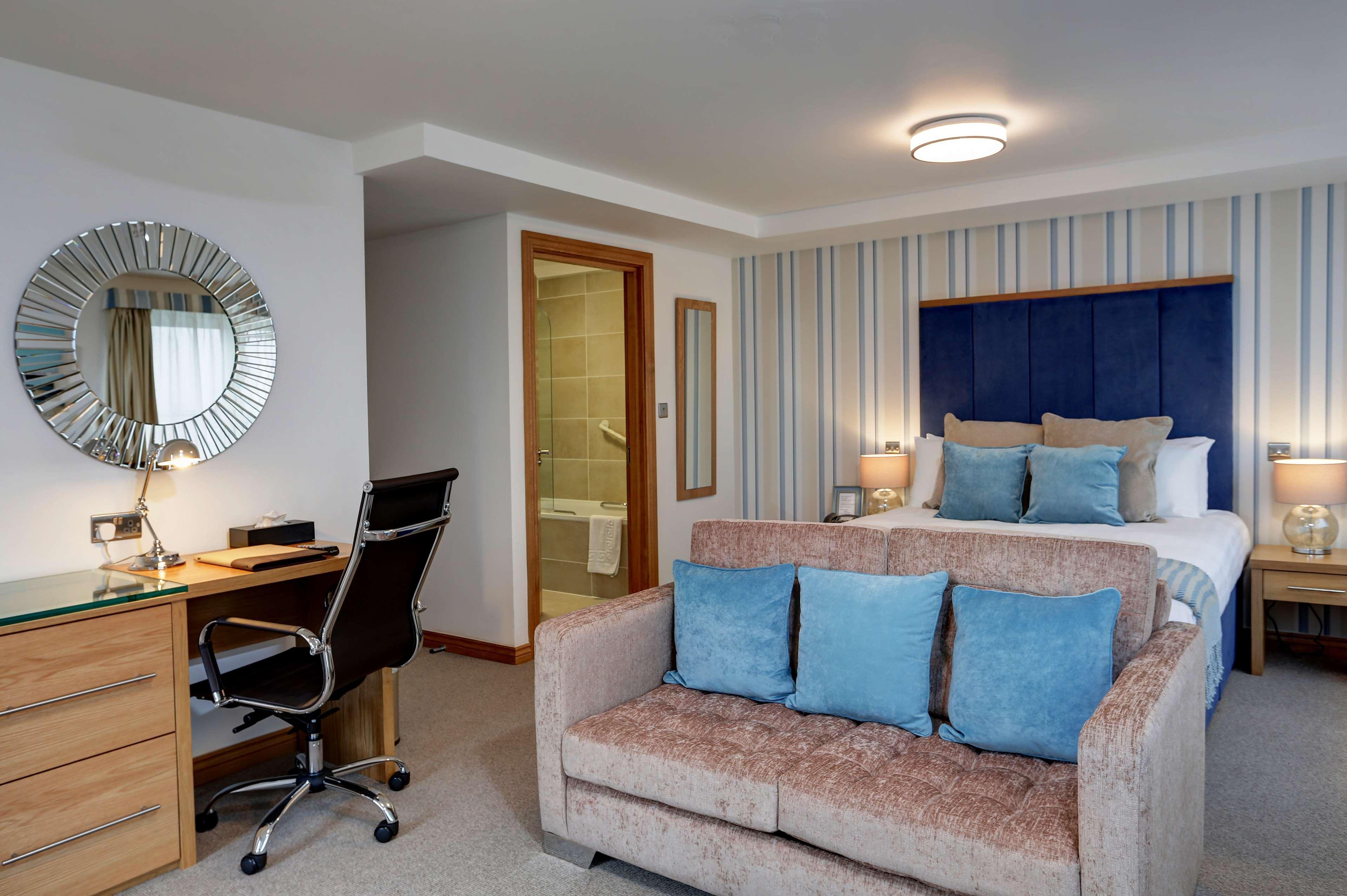 Отель Western Princes Marine 3*