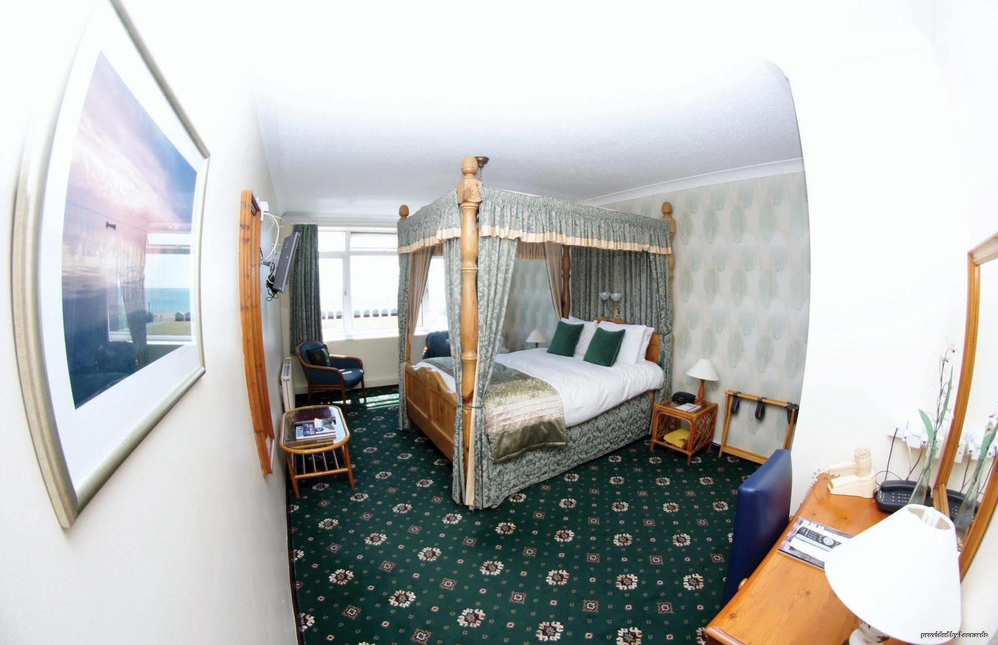 Western Princes Marine Hotel