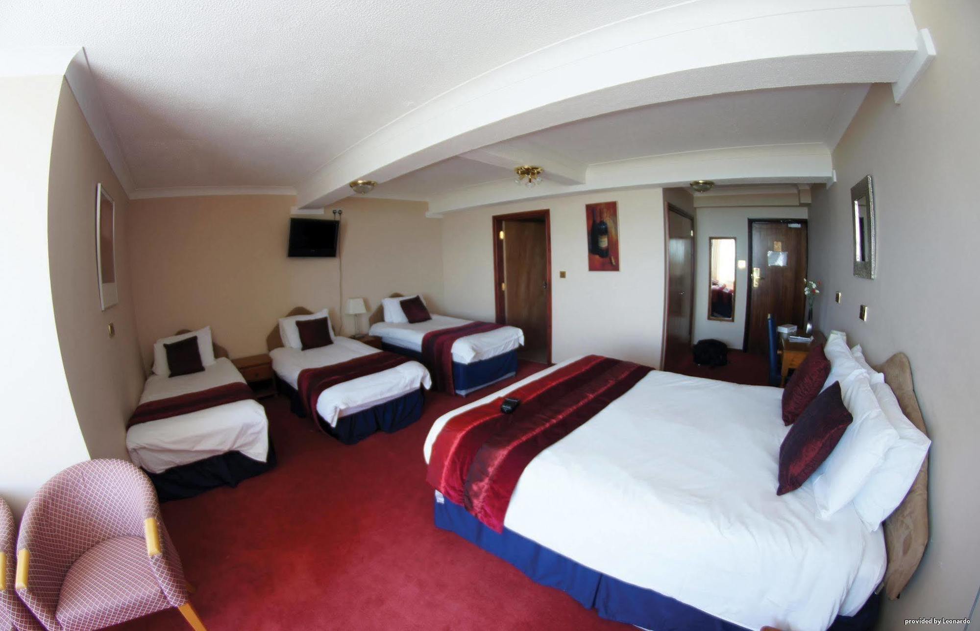 Western Princes Marine Отель 3*
